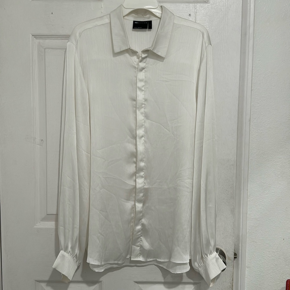 Brand new OSOS Design white Long sleeve shirts for men Size L